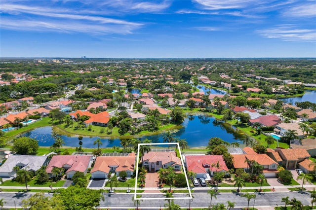 2 of 59 - 594 Spinnaker, Weston, FL