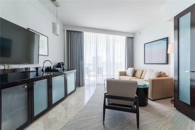 2 of 21 - 4391 Collins Ave 1914, Miami Beach, FL