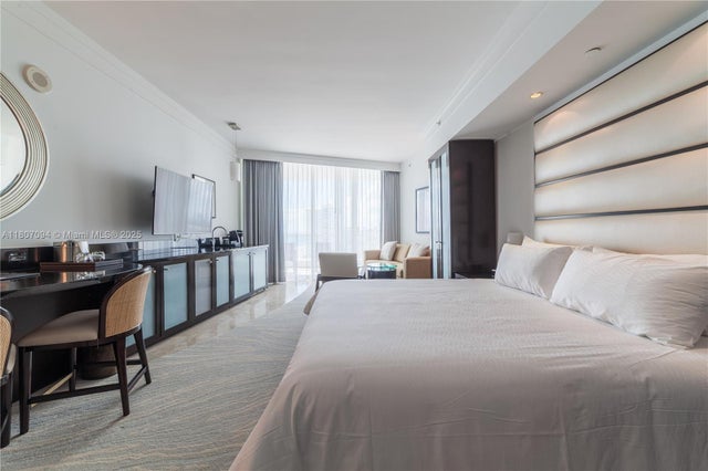 4 of 21 - 4391 Collins Ave 1914, Miami Beach, FL