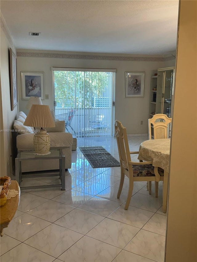 2 of 14 - 1395 Ne 167th St 203, Miami, FL