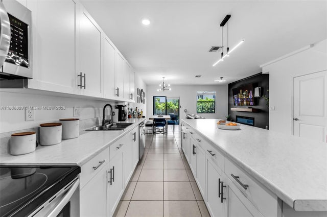 5 of 32 - 25565 Sw 109th Ave, Homestead, FL