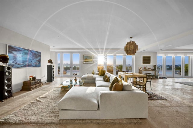 2 of 28 - 5600 Collins Ave Ph C, Miami Beach, FL