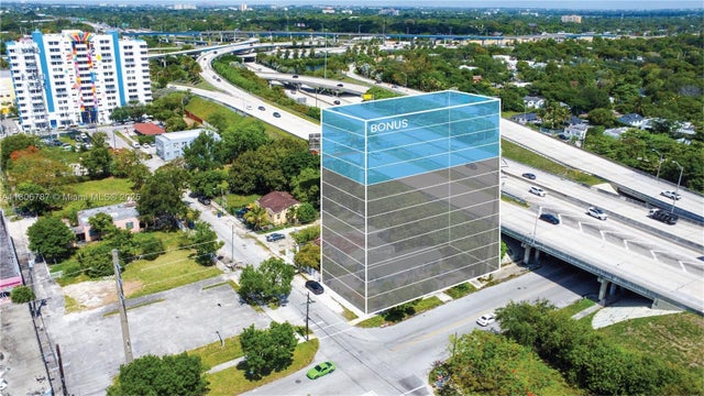 1 of 16 - 301 Nw 37th St, Miami, FL