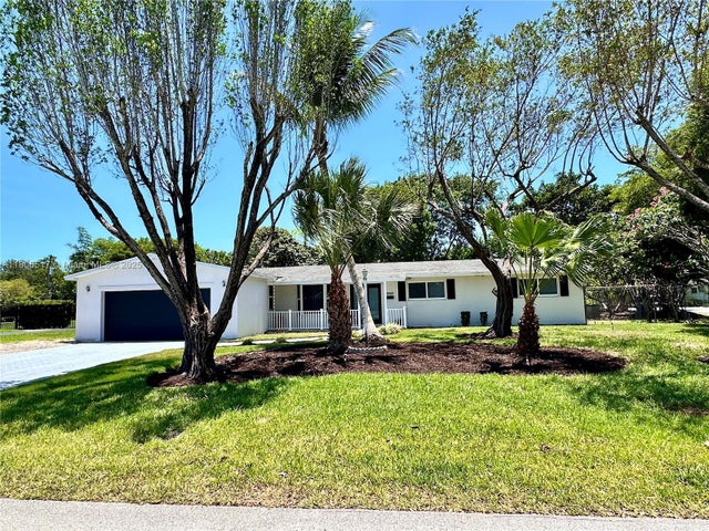 4 of 73 - 8890 Sw 155th Ter, Palmetto Bay, FL