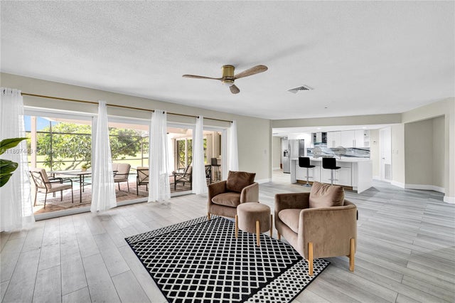 5 of 66 - 5706 Guava Dr, Tamarac, FL