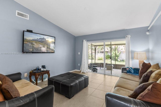 3 of 23 - 14641 Poplar Hill Ct, Davie, FL