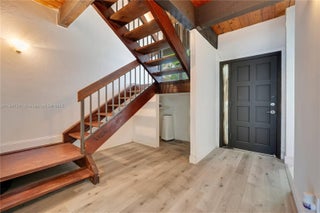 Photo of Listing #A11807521