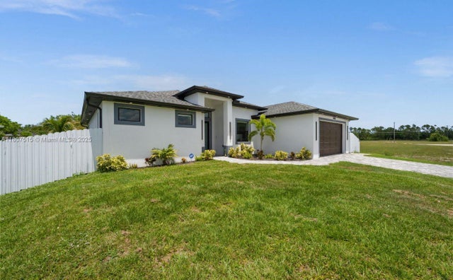 2 of 27 - 2522 Nw 15th Pl, Cape Coral, FL