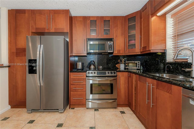 5 of 40 - 3051 Ne 48th St 604, Fort Lauderdale, FL