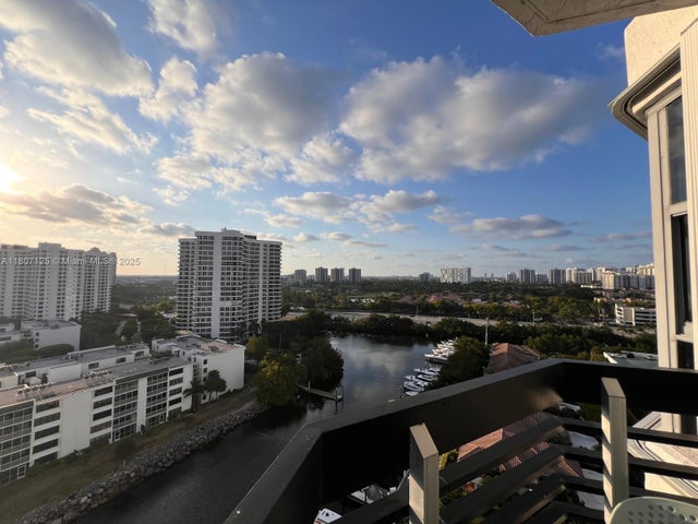 2 of 13 - N/A, Aventura, FL
