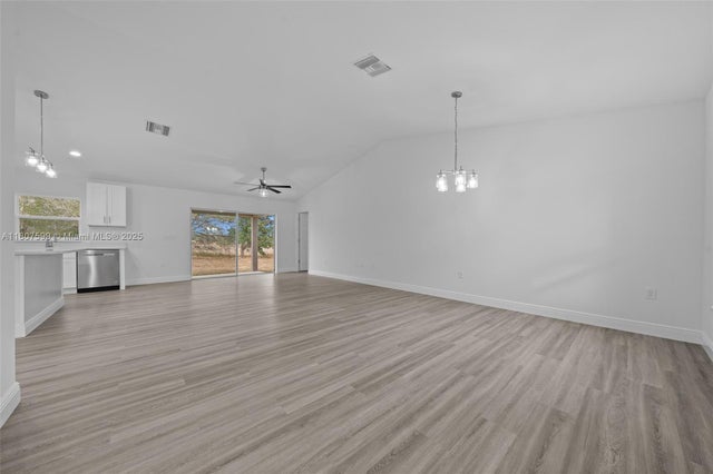 3 of 34 - 7 Walnut Place, Other, FL