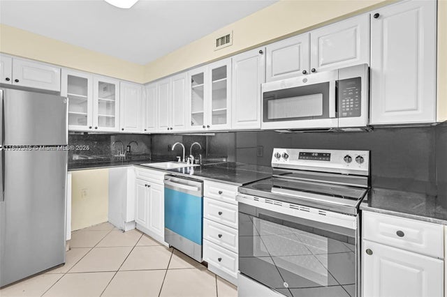 5 of 36 - 6770 Indian Creek Dr 10b, Miami Beach, FL