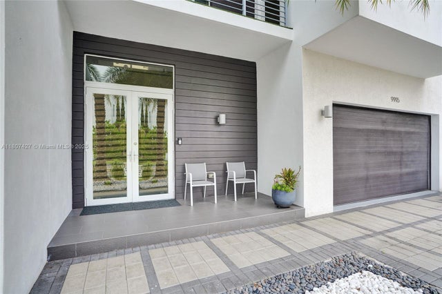 2 of 44 - 9995 Nw 75th St, Doral, FL