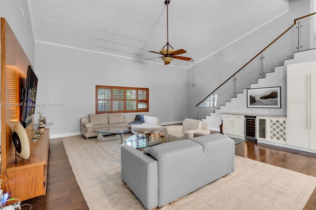 4 of 24 - 1550 Tyler St, Hollywood, FL