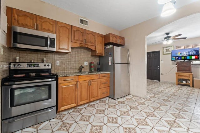 1 of 14 - 2655 Nw 14th Ave, Miami, FL