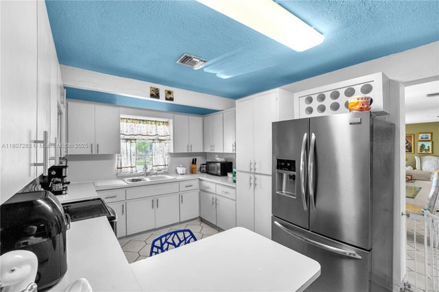 5 of 13 - 19704 Nw 48th Ct, Miami Gardens, FL