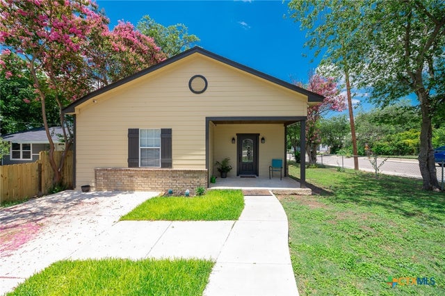 235 Gray St, San Antonio