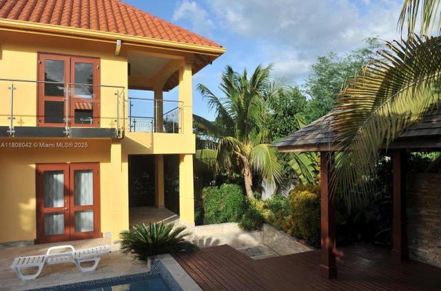 5 of 23 - 1 Vista Del Mar, , 