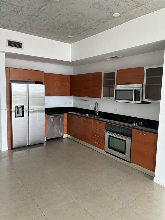 5 of 9 - 3470 E Coast Ave H2003, Miami, FL