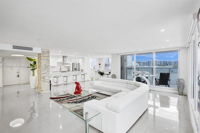 3 of 81 - 2751 S Ocean Dr 301s, Hollywood, FL