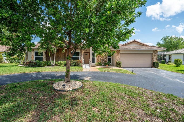 4 of 38 - 9919 Sw 1st Ct, Coral Springs, FL