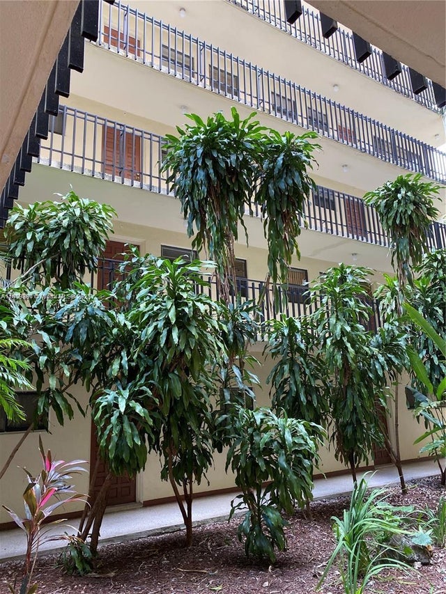 2 of 14 - 650 Ne 149th St 407a, Miami, FL