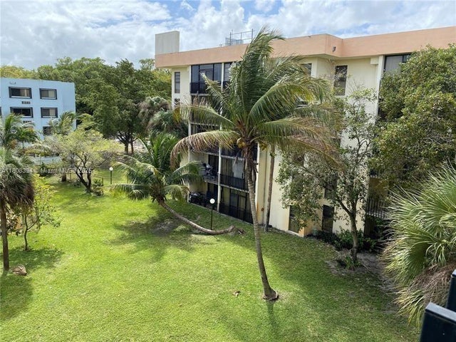 5 of 14 - 650 Ne 149th St 407a, Miami, FL