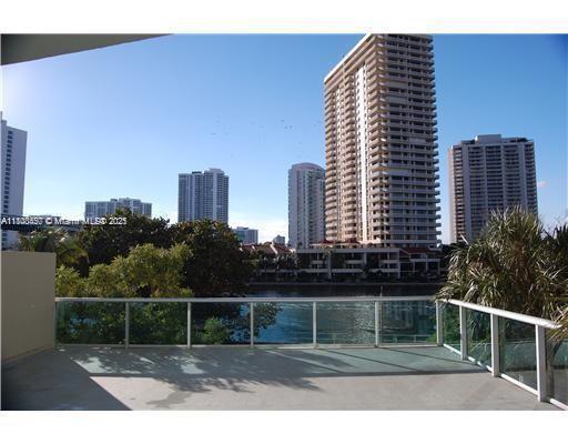 4 of 20 - 19390 Collins Ave 217, Sunny Isles Beach, FL