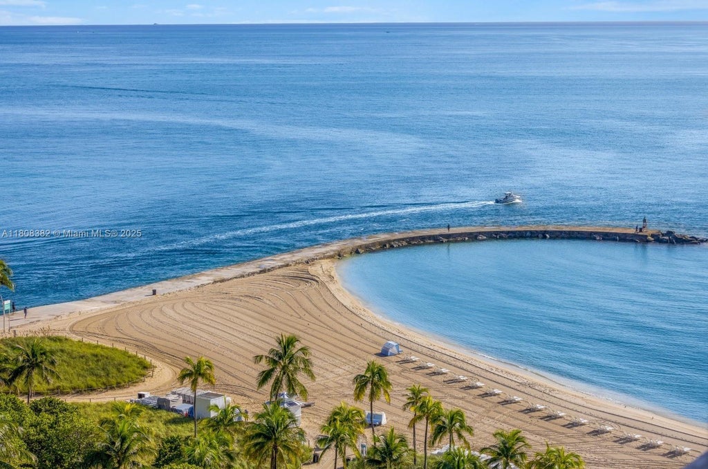 10225 Collins Ave 604 Renovated, Bal Harbour