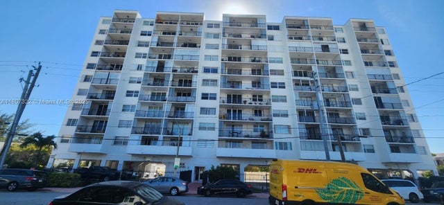 1 of 22 - 7850 Byron Ave 403, Miami Beach, FL