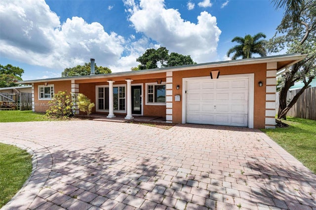 1 of 30 - 4521 Nw 12th Ter, Fort Lauderdale, FL