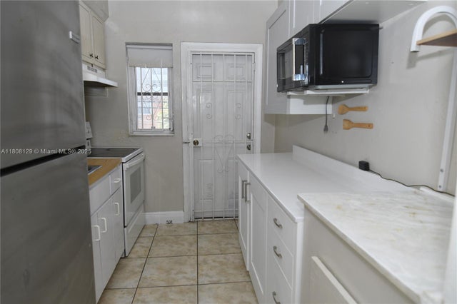 4 of 21 - 3621 Sw 10th St 4b, Miami, FL