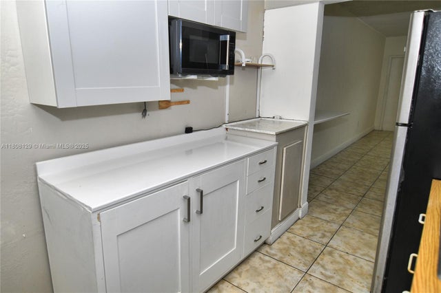 5 of 21 - 3621 Sw 10th St 4b, Miami, FL