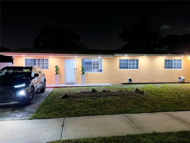 3 of 42 - 1321 Nw 171st St, Miami Gardens, FL