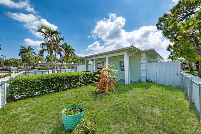 4 of 33 - 844 Nw 15th Ave, Fort Lauderdale, FL