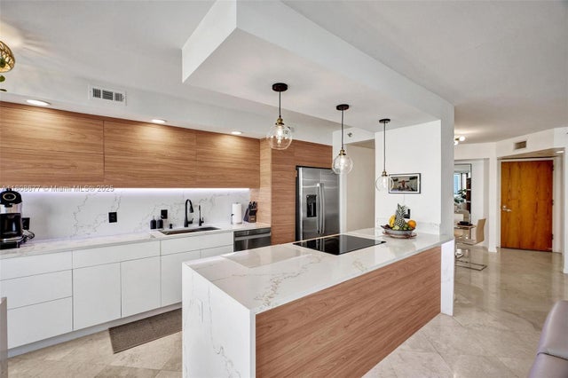 3 of 50 - 1000 W Island Blvd 611, Aventura, FL