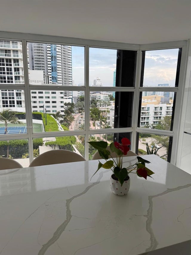 4 of 26 - 6423 Collins Ave 1001, Miami Beach, FL