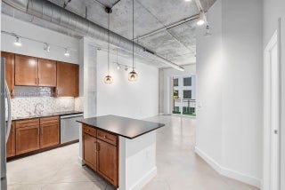 Photo of Listing #A11806011