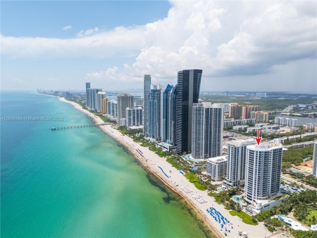 4 of 25 - 17375 Collins Ave 1101, Sunny Isles Beach, FL
