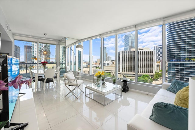2 of 20 - 485 Brickell Ave 1604, Miami, FL