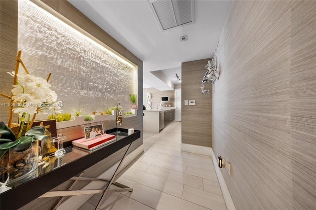 1 of 23 - 55 Se 6th St 2803, Miami, FL