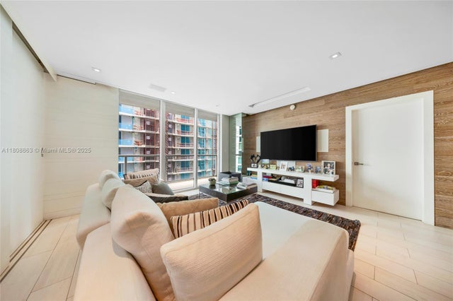 2 of 23 - 55 Se 6th St 2803, Miami, FL
