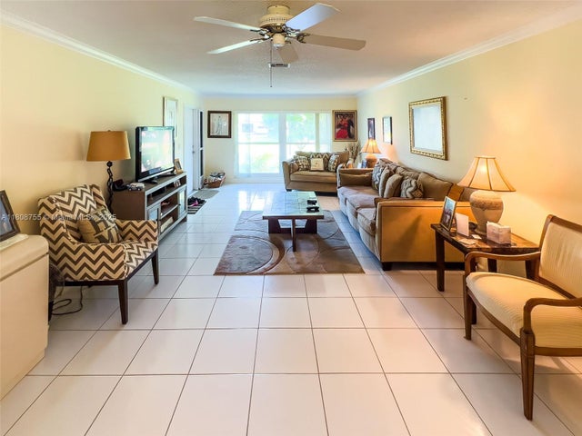 5 of 27 - 10198 Dovewood Ln A, Boynton Beach, FL