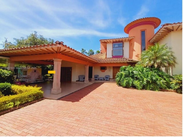 1 of 20 - Casa 23 Villas De Llano Grande, , 