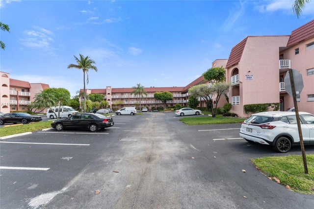 2 of 21 - 9401 Sunrise Lakes Blvd 307, Sunrise, FL