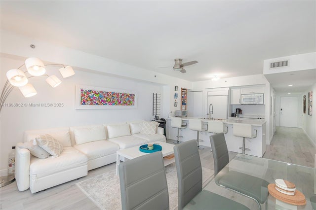 4 of 33 - 1830 S Ocean Dr 1605, Hallandale Beach, FL