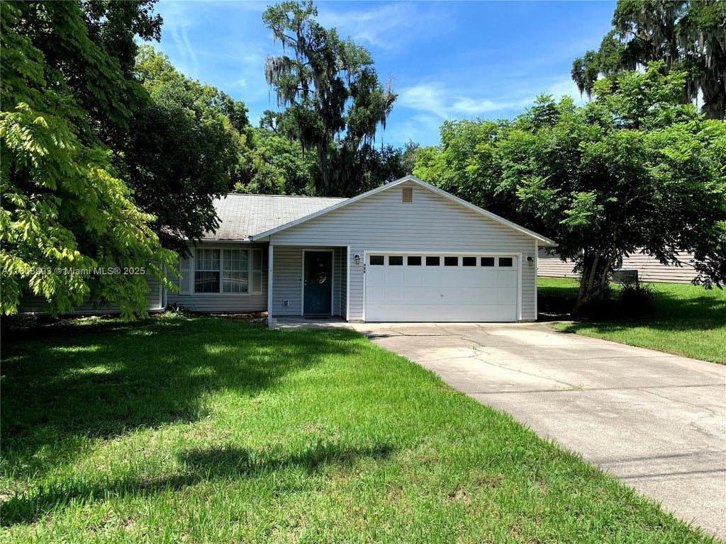 325 E Plymouth, Deland