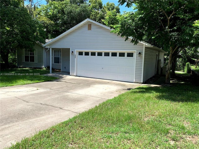 2 of 39 - 325 E Plymouth, Deland, FL