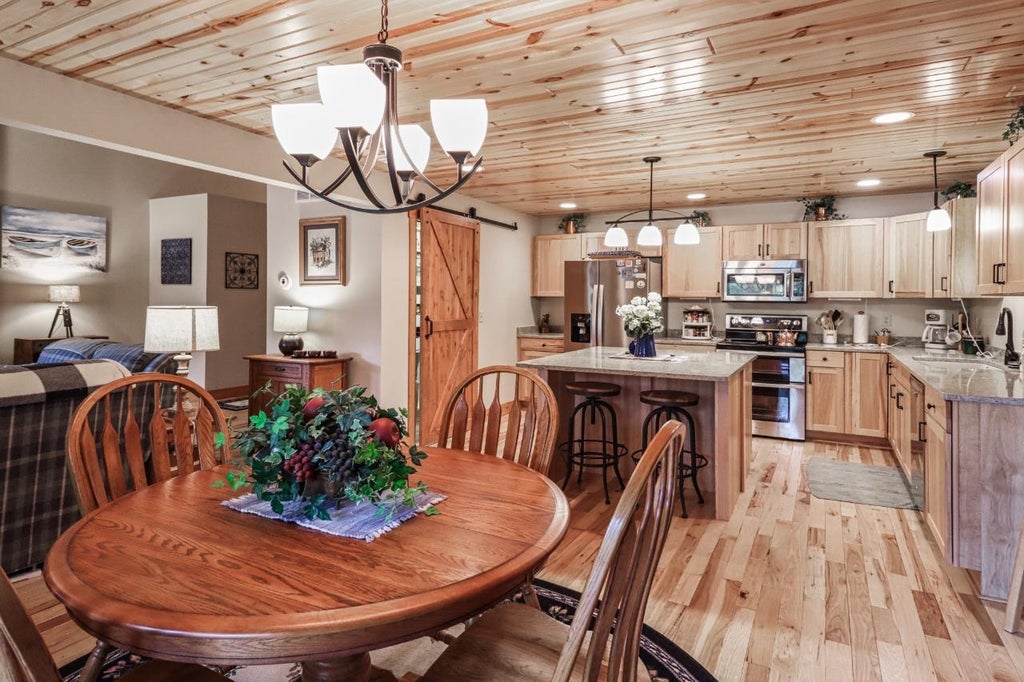 5086 Hwy 70 # 6, Eagle River