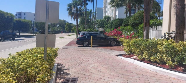 3 of 36 - 18100 N Bay Rd Ph7, Sunny Isles Beach, FL
